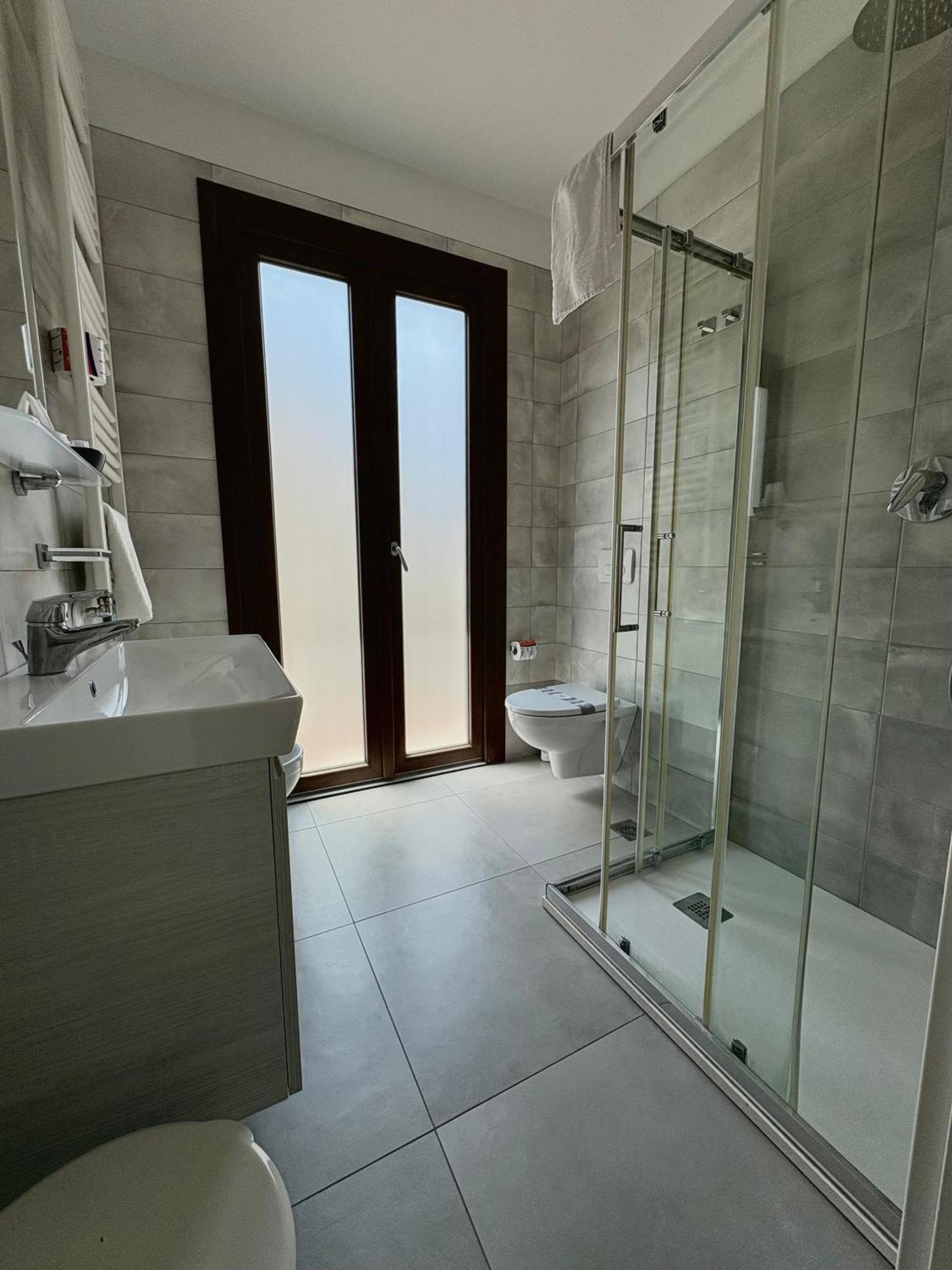 Hotel Fortuna كيودجا المظهر الخارجي الصورة